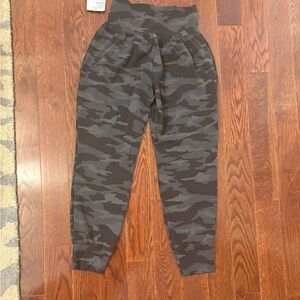 Athleta Gray Camo Joggers